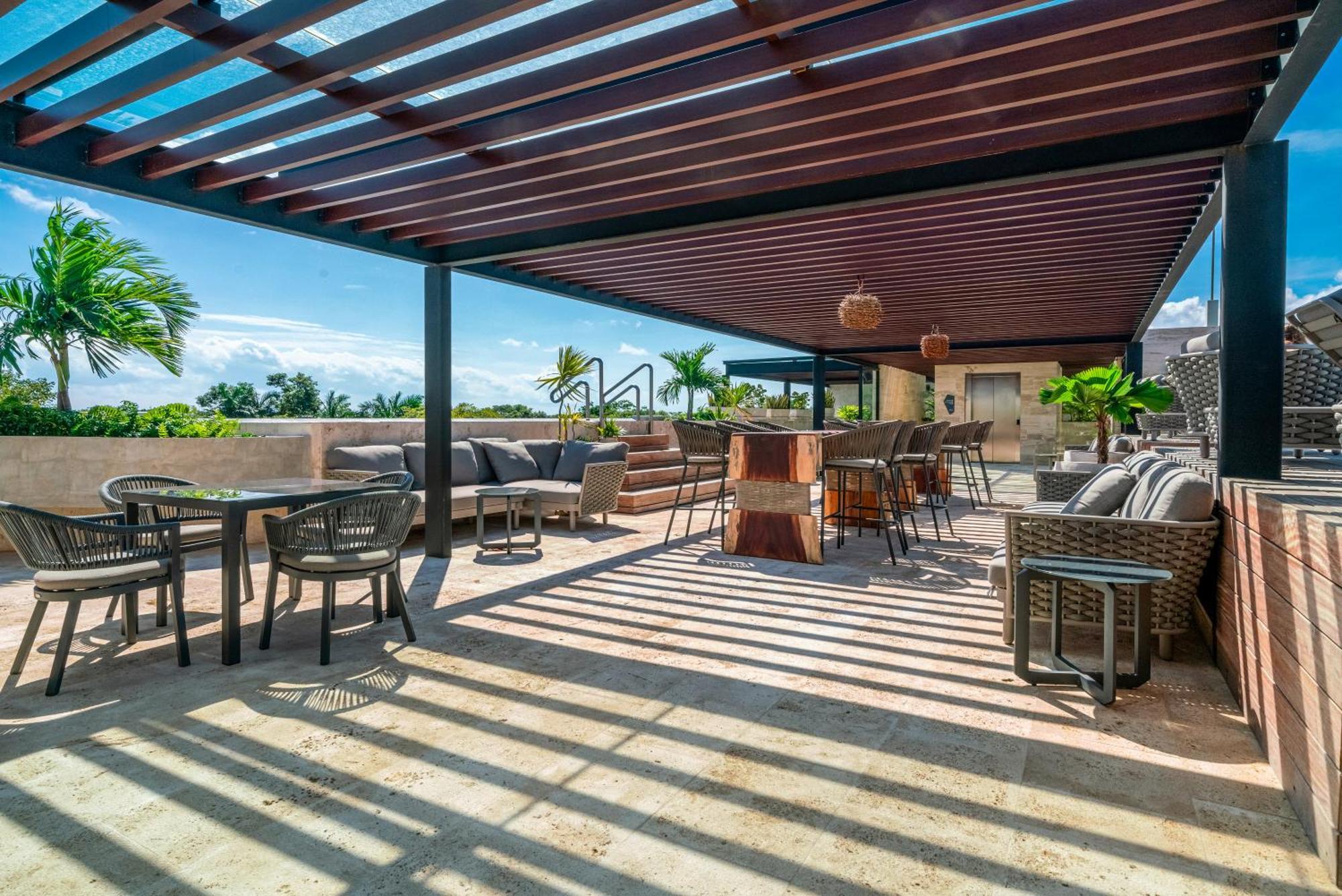 Luxury 2 Bedroom - Infinity Pool At Awa Residences In Playacar, Awa 107 Сasa de vacaciones