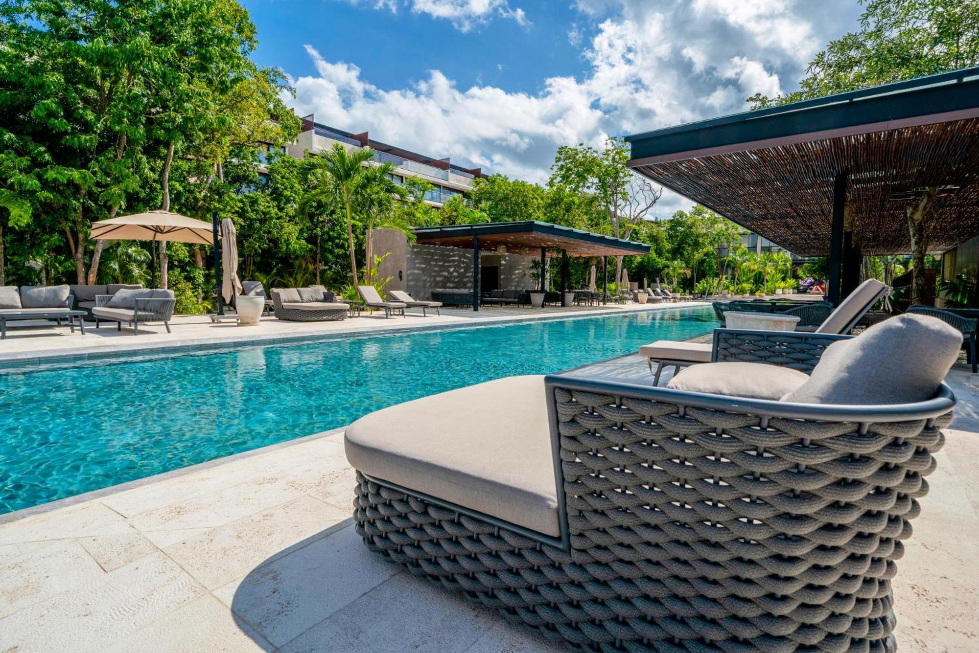 Luxury 2 Bedroom - Infinity Pool At Awa Residences In Playacar, Awa 107 Playa del Carmen