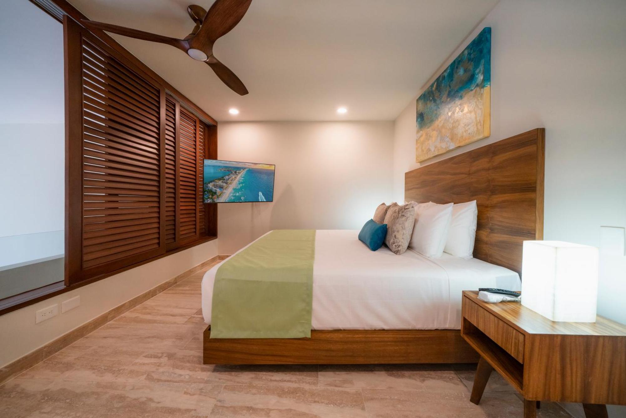 Сasa de vacaciones Luxury 2 Bedroom - Infinity Pool At Awa Residences In Playacar, Awa 107