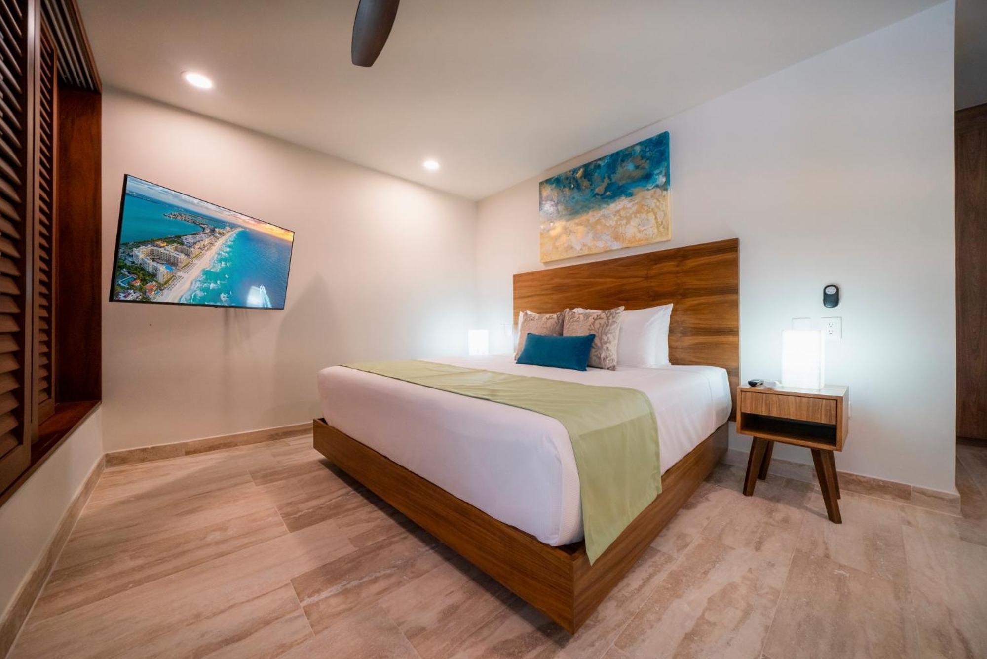 Luxury 2 Bedroom - Infinity Pool At Awa Residences In Playacar, Awa 107 Playa del Carmen